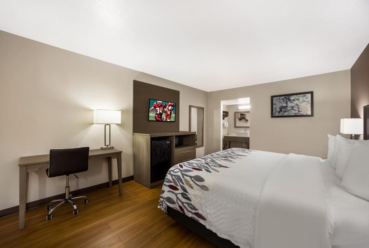 Red Roof Inn & Suites Томасвилл Экстерьер фото