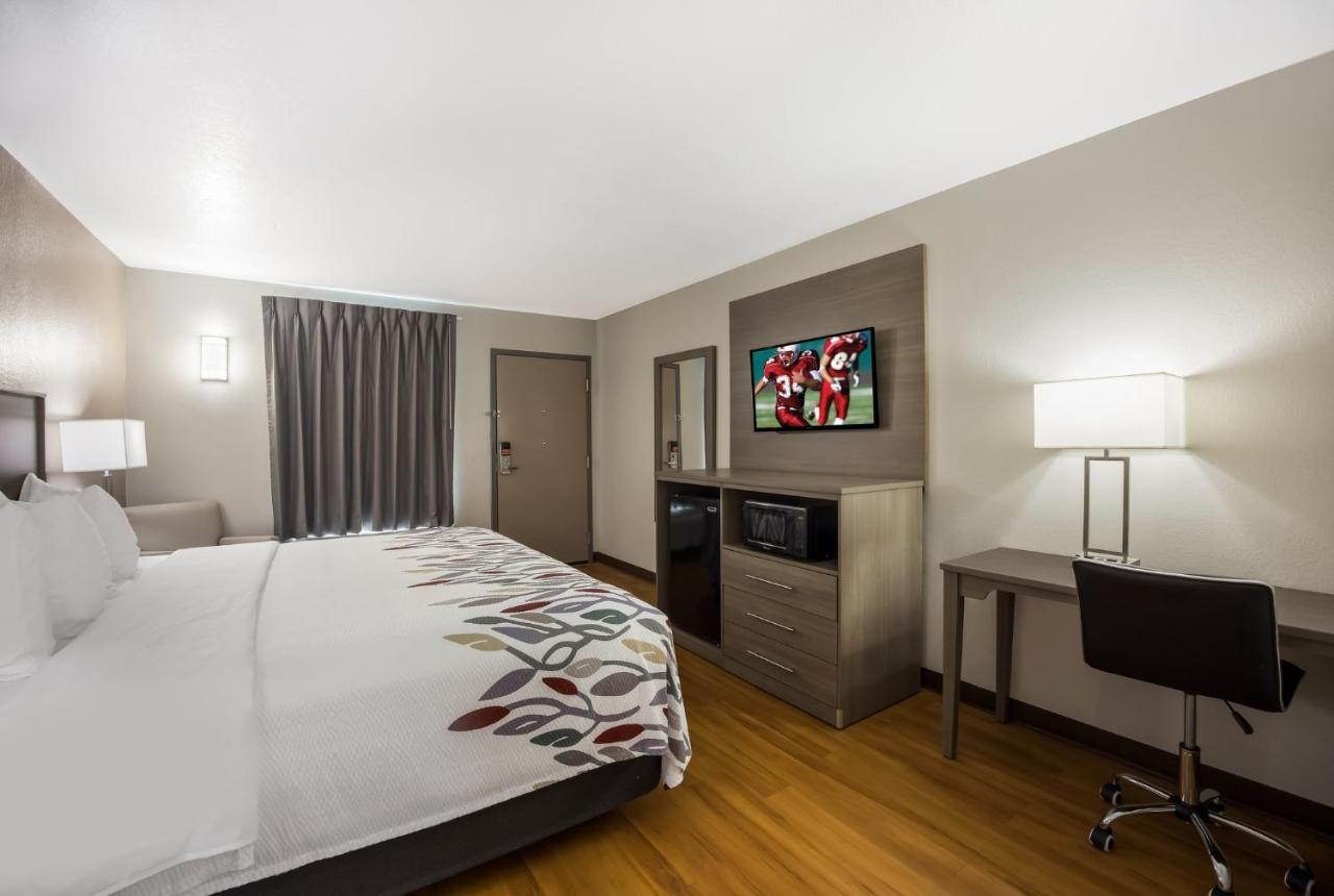 Red Roof Inn & Suites Томасвилл Экстерьер фото