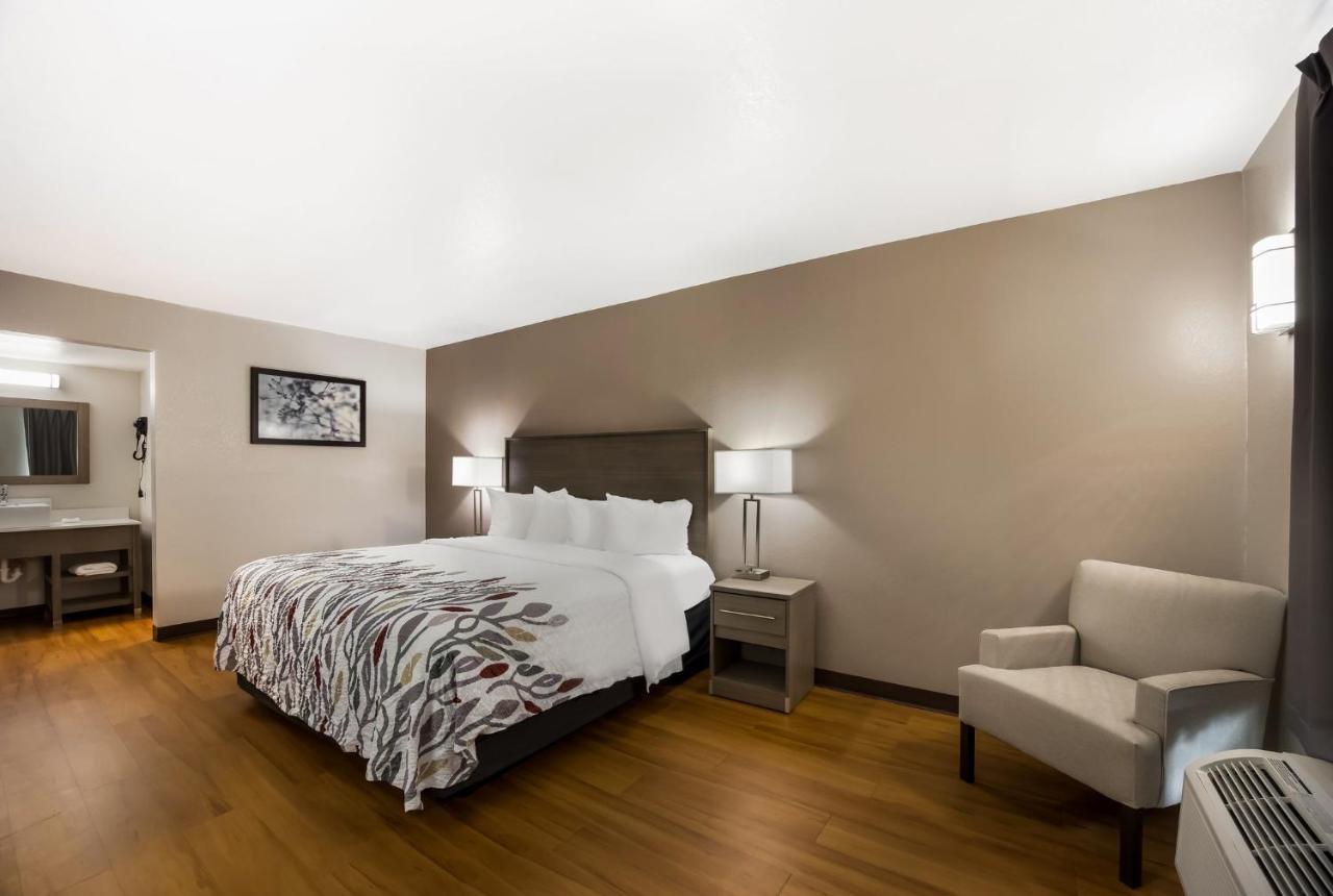 Red Roof Inn & Suites Томасвилл Экстерьер фото