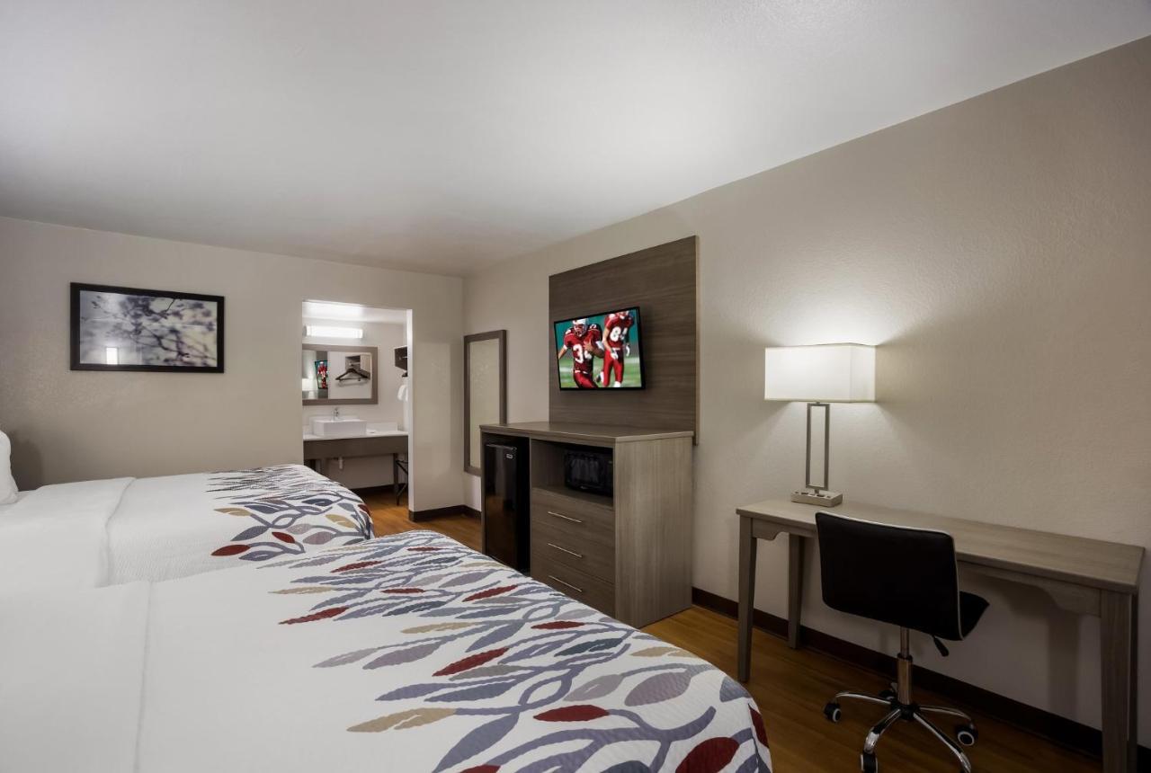Red Roof Inn & Suites Томасвилл Экстерьер фото